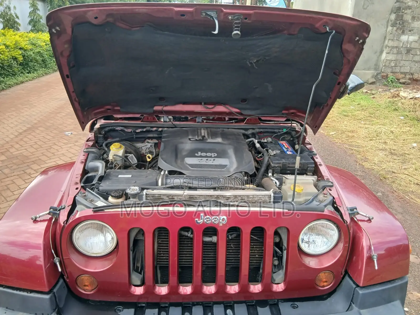 Jeep Wrangler 2012 Maroon