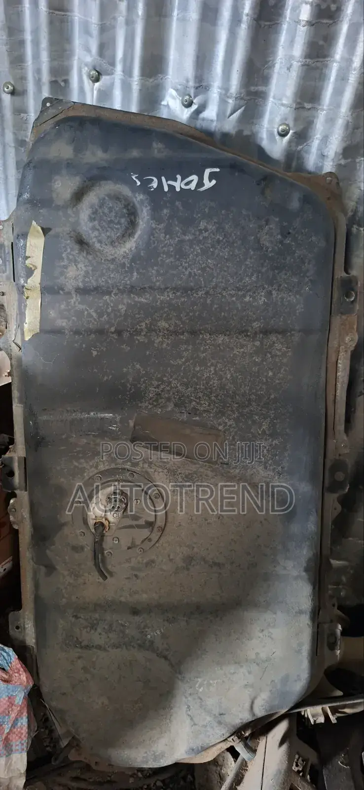 Toyota Noah Zr70 Fuel Tank