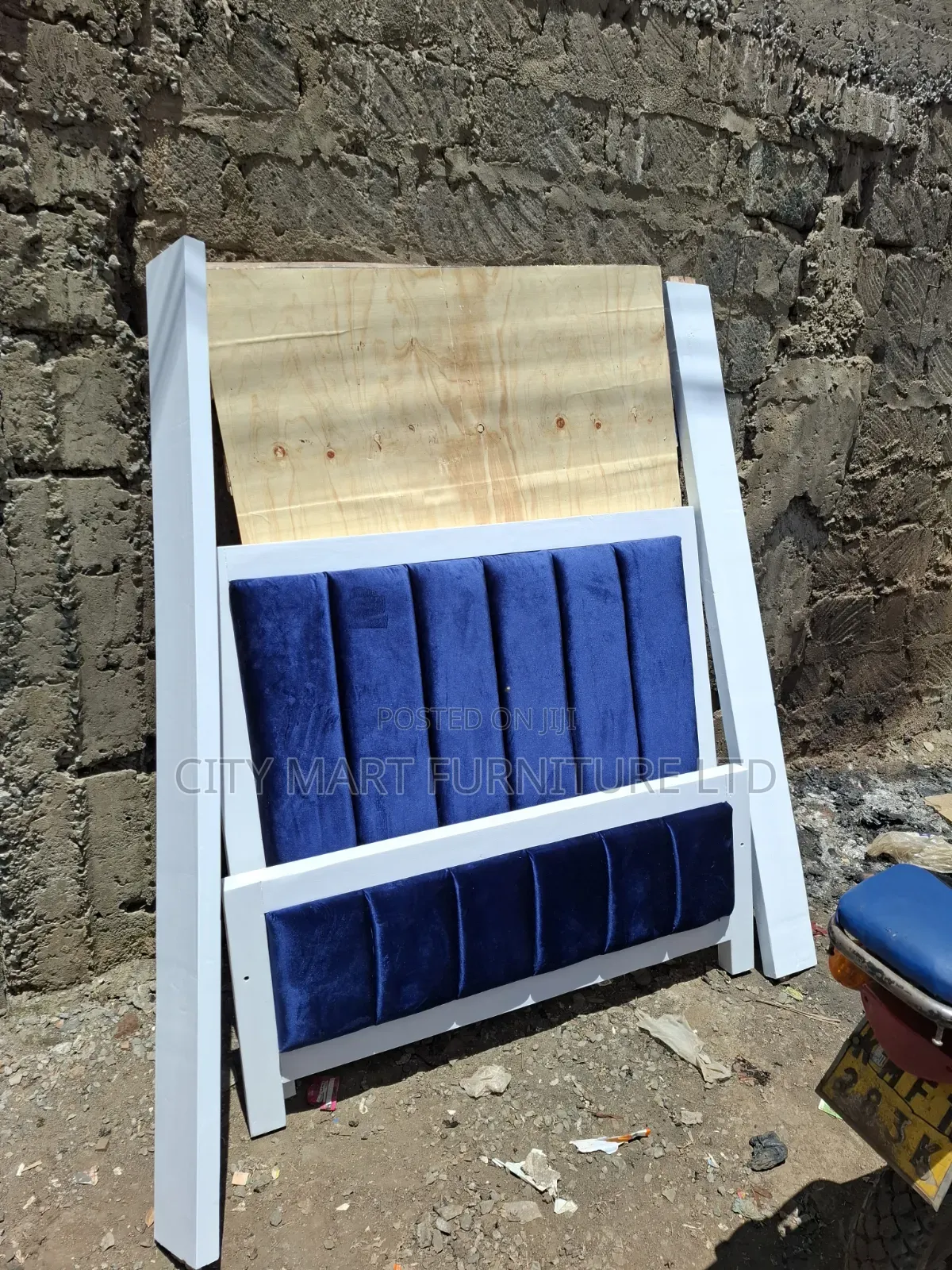 Favored Modern Mocket Beds on Offer!