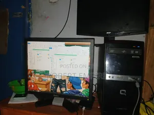 Desktop Computer 4GB Intel SSD 500GB