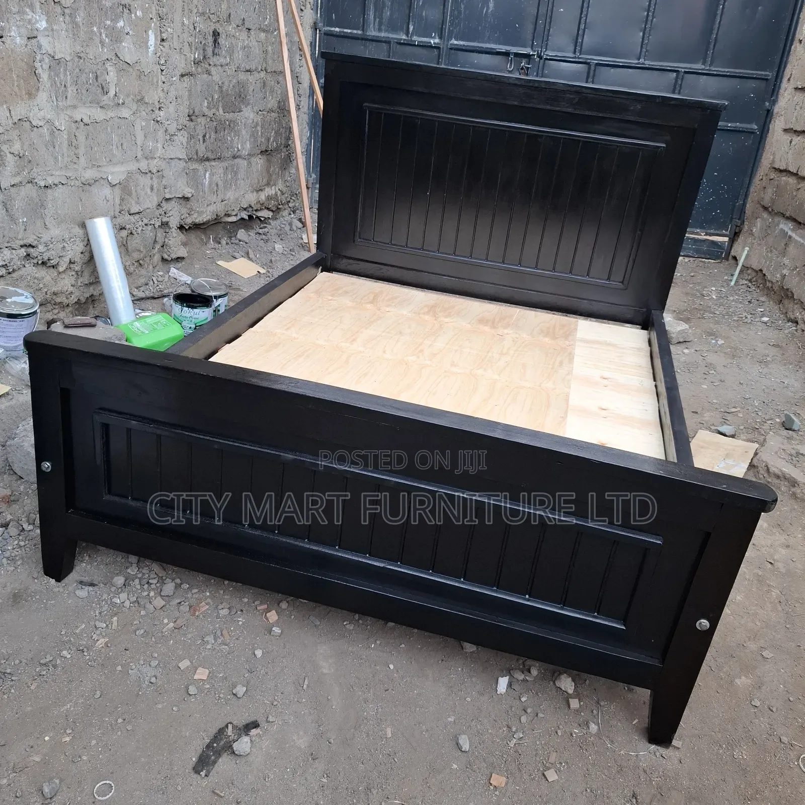 Open-Plan Modern Panel/Board Beds on Offer!