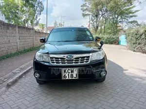 Subaru Forester 2012 Black