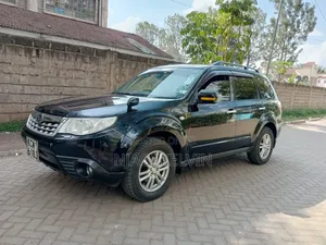 Subaru Forester 2012 Black