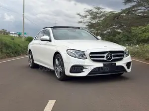 Mercedes-Benz E250 2017 Pearl