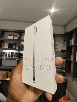 New Apple iPhone Air 256 GB Silver