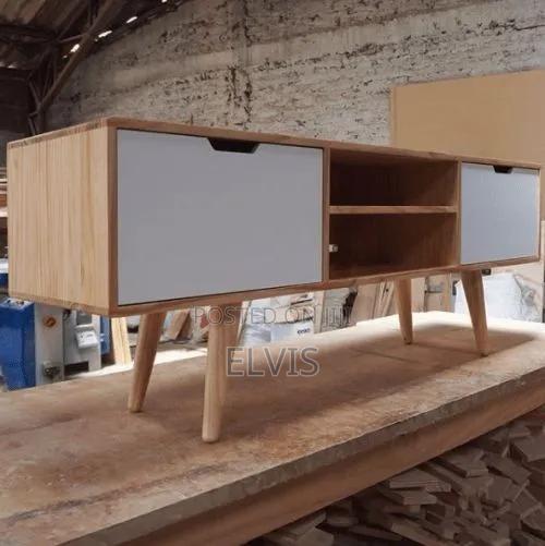 Tv Stand / Mount