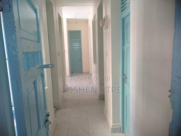 2bdrm Apartment in Ganjoni for rent