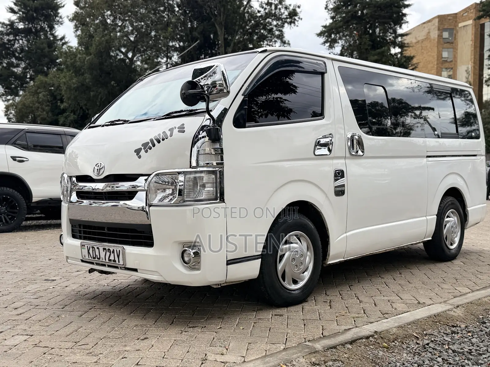Toyota HiAce 2016 White