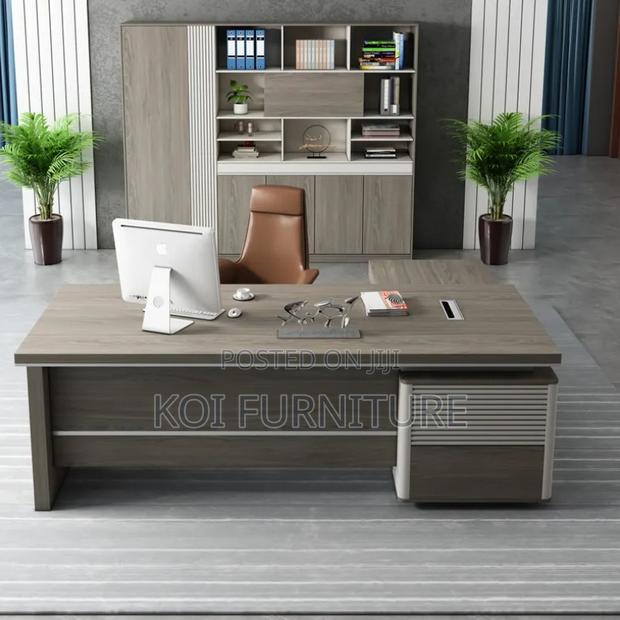 Office Desks; Bold 1.8 Meters Executive Modern Bosses Office Desks