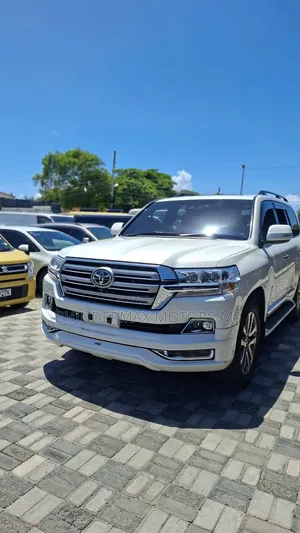 Toyota Land Cruiser 4.5 V8 TD 2016 White