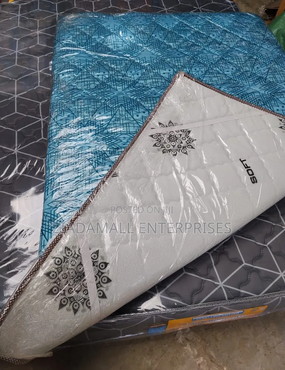 Mattress Topper 4*6 Premium Quilted Mattress Topper