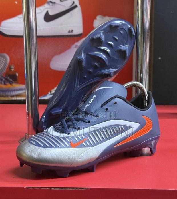 Kids Nike Phantom Gx 6 Elite Football Cleats Size 30-40