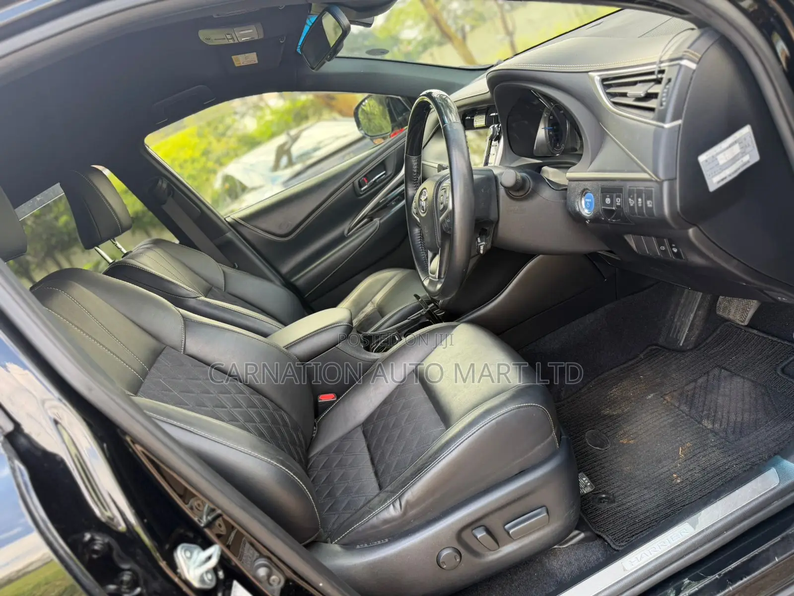 Toyota Harrier 2.5 Hybrid 4WD 2018 Black