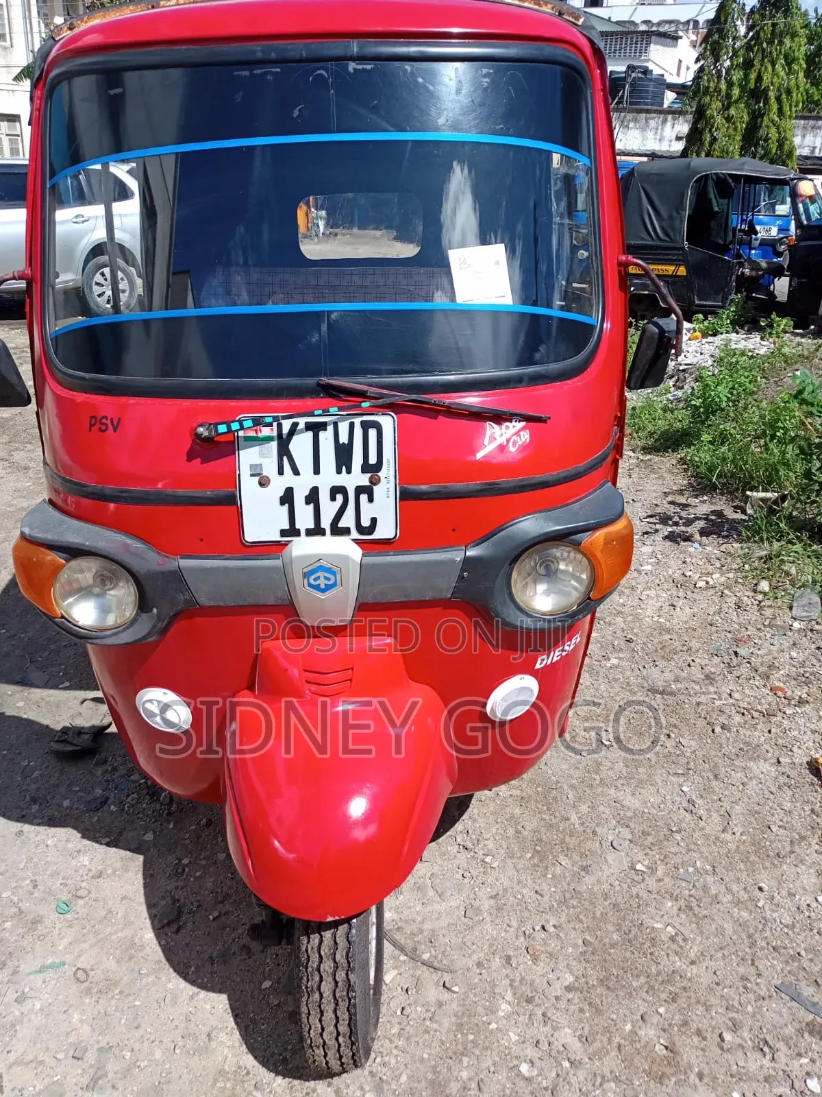 Piaggio Scooter 2025 Red