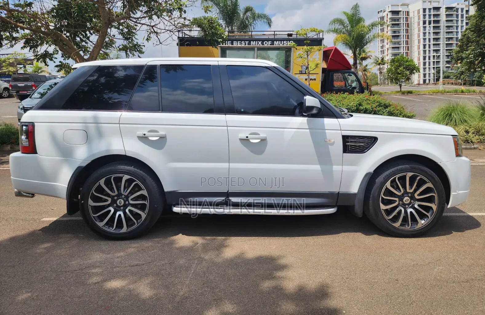 Land Rover Range Rover Sport 2012 White