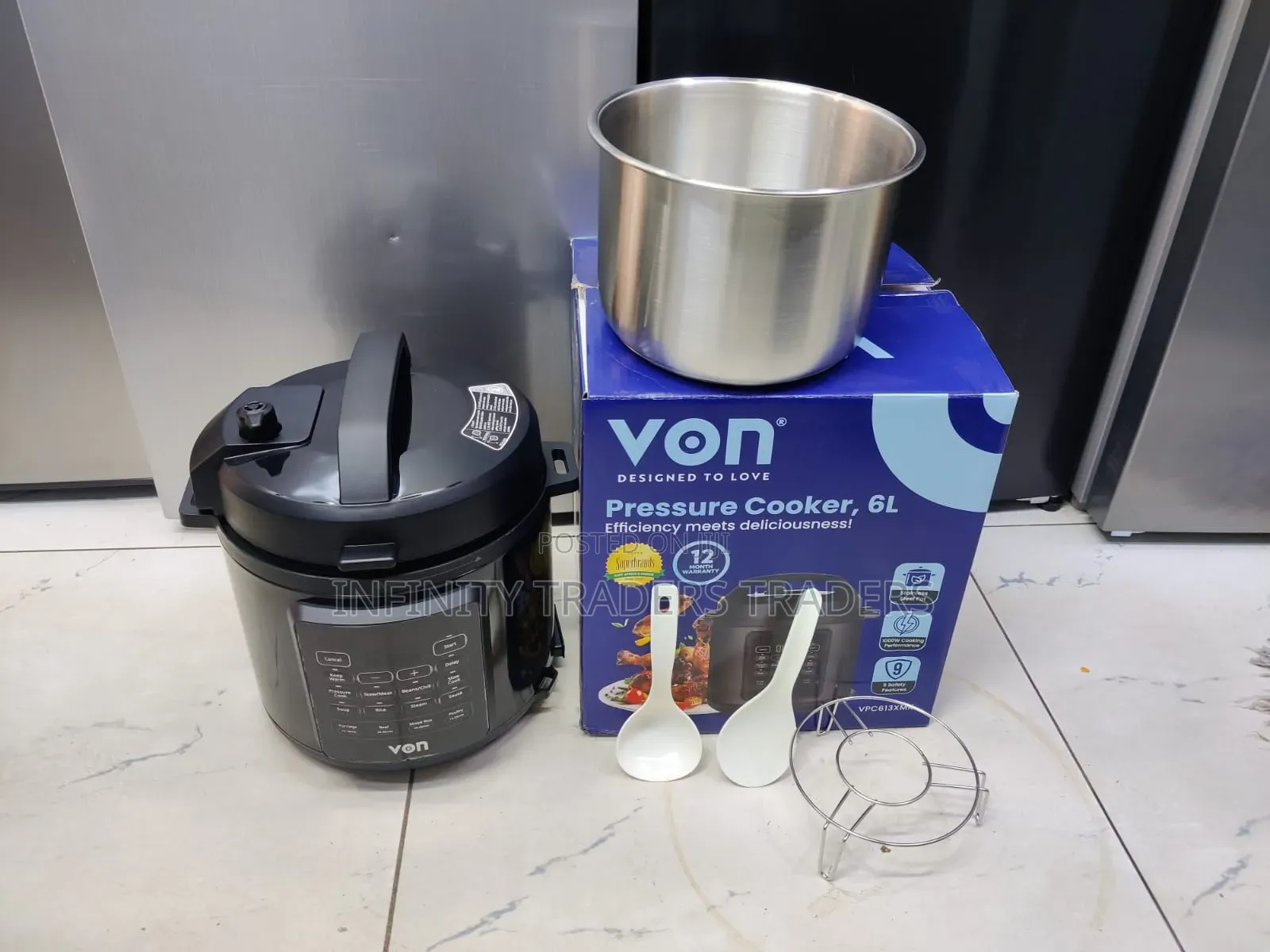Von Pressure Cooker With Stainless Steel Pot