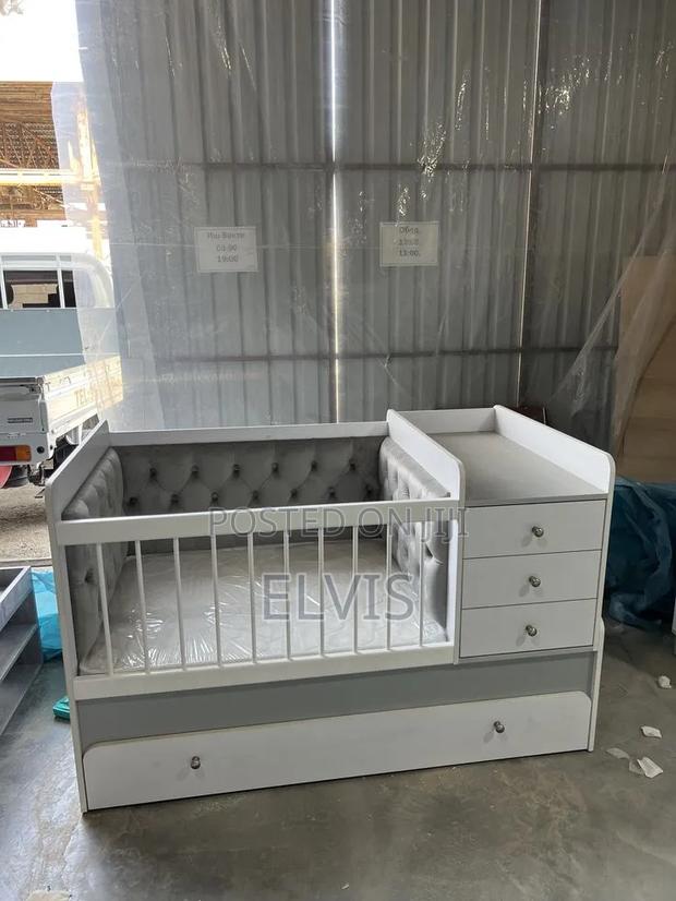 Baby Cot / With Changing - thumbnail 2