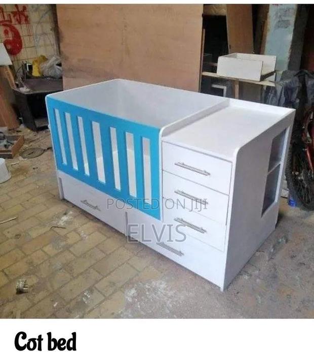 Baby Cot / With Changing - thumbnail 3