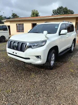 Toyota Land Cruiser Prado 2018 White