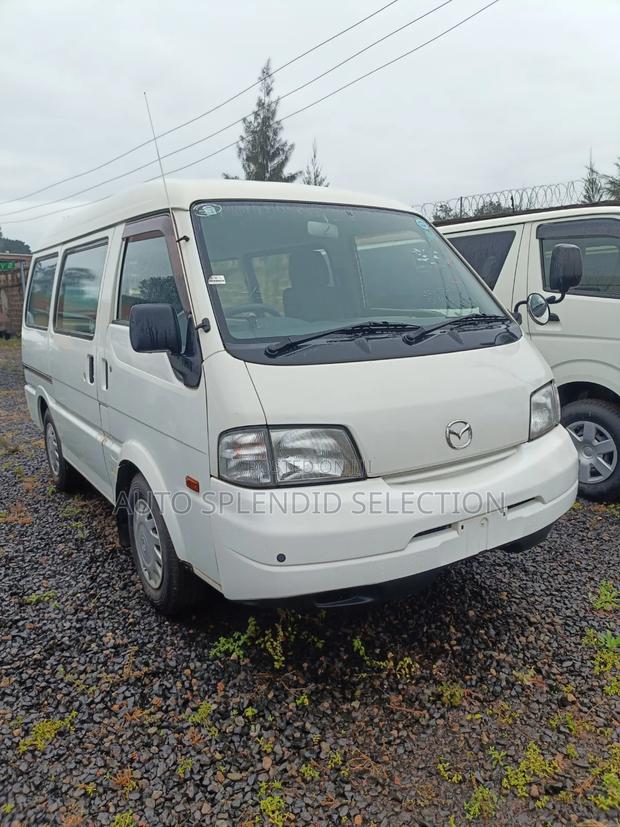 Mazda Bongo 2018 White - thumbnail 3