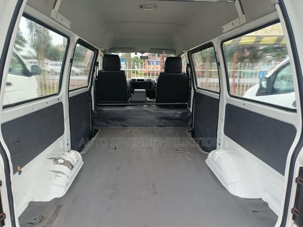 Mazda Bongo 2018 White - thumbnail 5