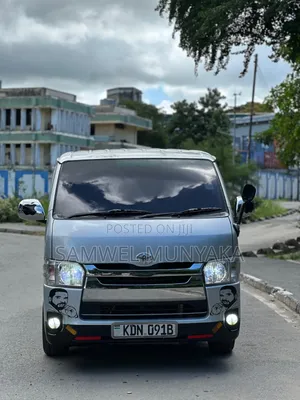 Toyota HiAce 2016 Silver