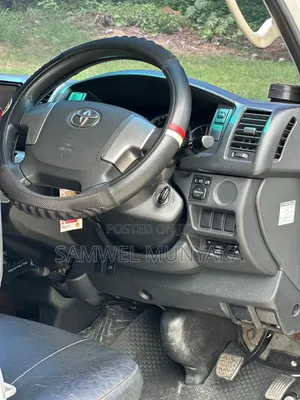 Toyota HiAce 2016 Silver