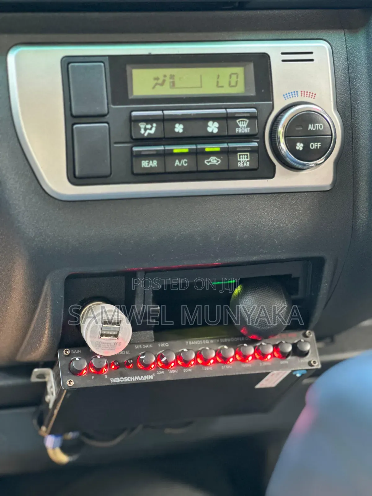 Toyota HiAce 2016 Silver