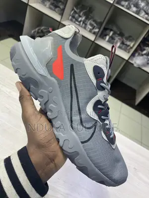 Nike React
