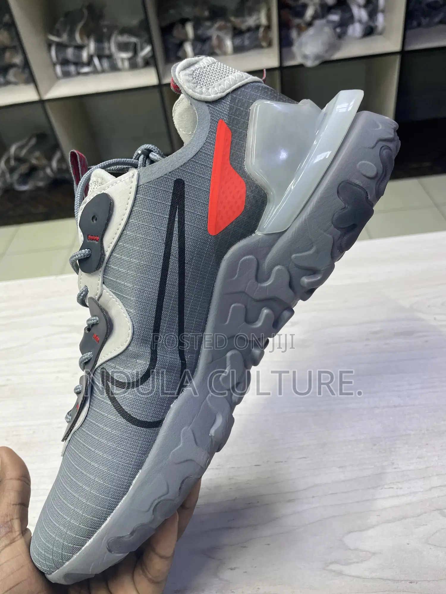 Nike React