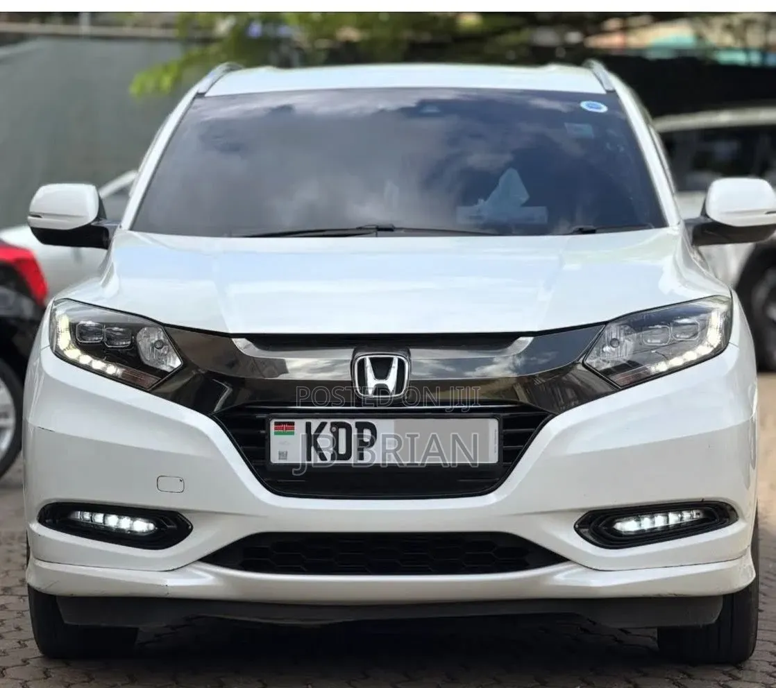 Honda Vezel 2017 White