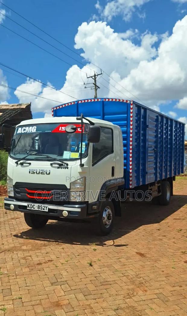 Isuzu Frr 2020 White