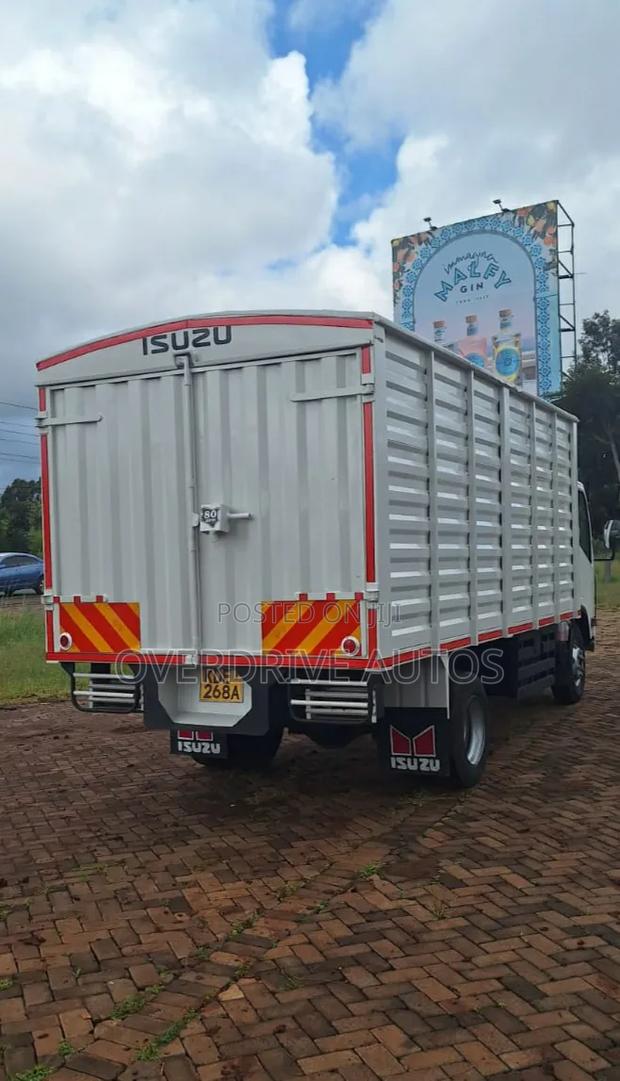 Isuzu Nqr, Year 2021 White - thumbnail 5
