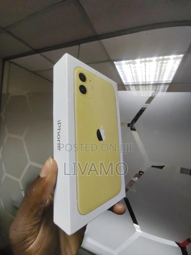 New Apple iPhone 11 128 GB Yellow - thumbnail 4
