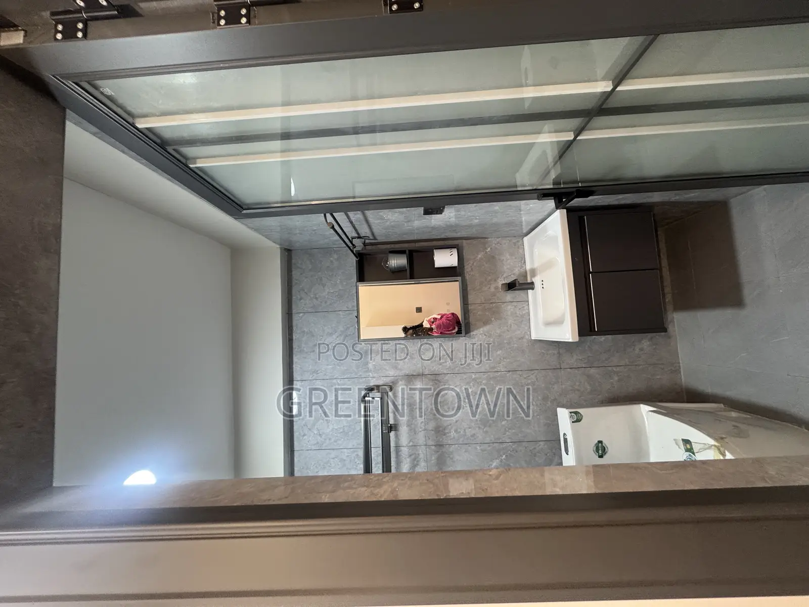 1bdrm Apartment in Kilimani for sale
