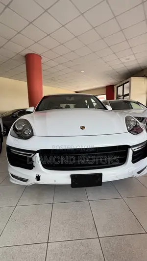 Porsche Cayenne GTS AWD 2016 Pearl