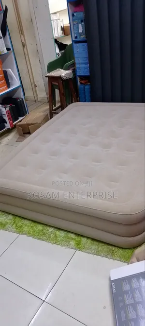 Queen Size Inflatable Mattress 5 by 6