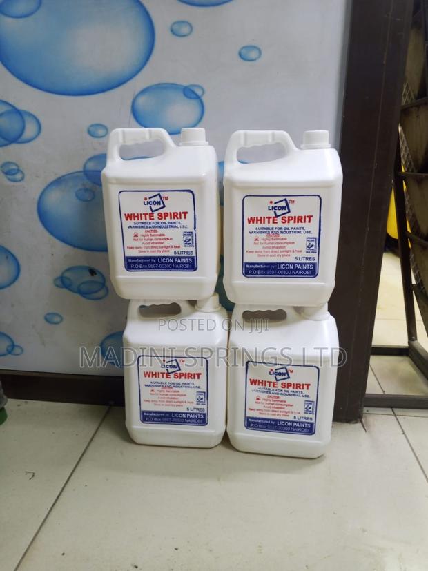 White Spirit (For Thinning Oil-Based Paints, Varnishes Etc)