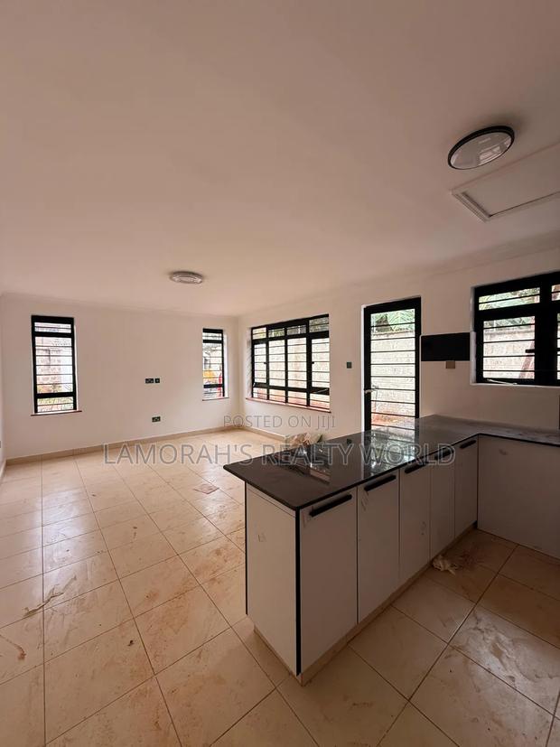 5bdrm Mansion in Runda for sale - thumbnail 13