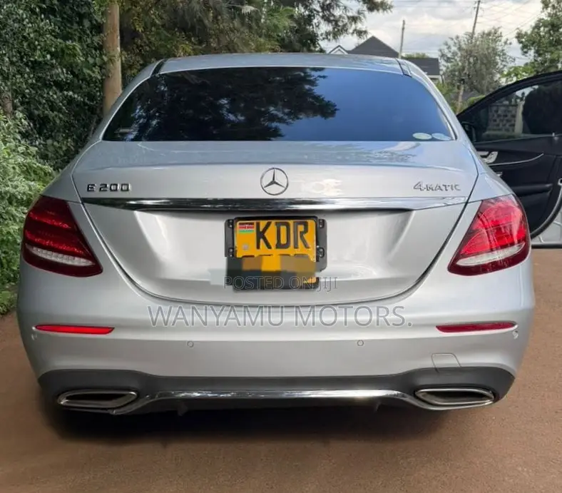 Mercedes-Benz E200 2018 Silver
