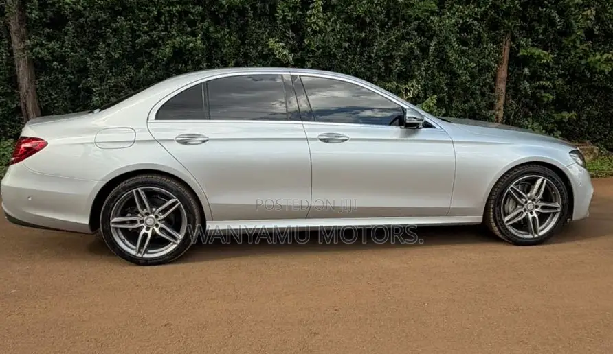 Mercedes-Benz E200 2018 Silver