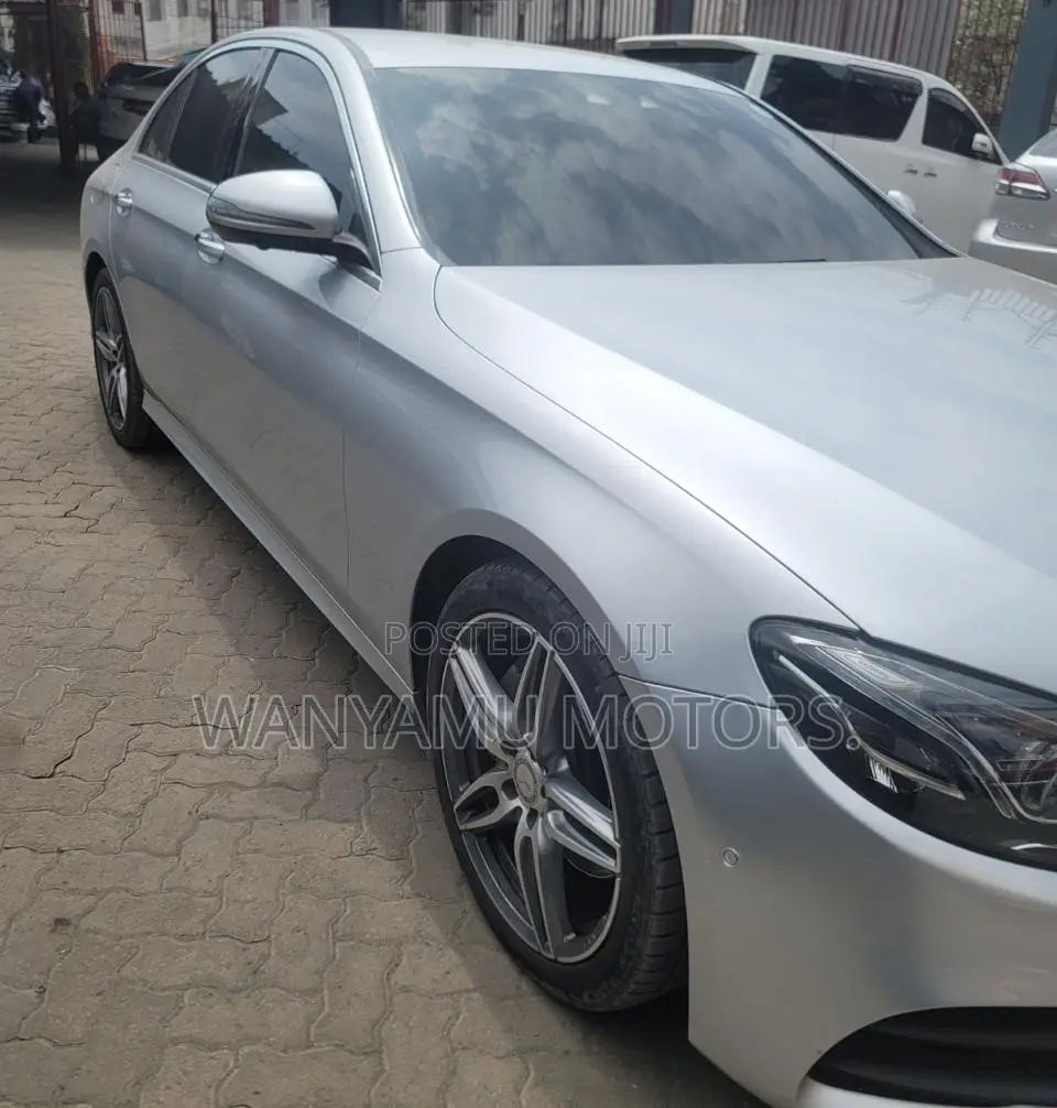 Mercedes-Benz E200 2018 Silver