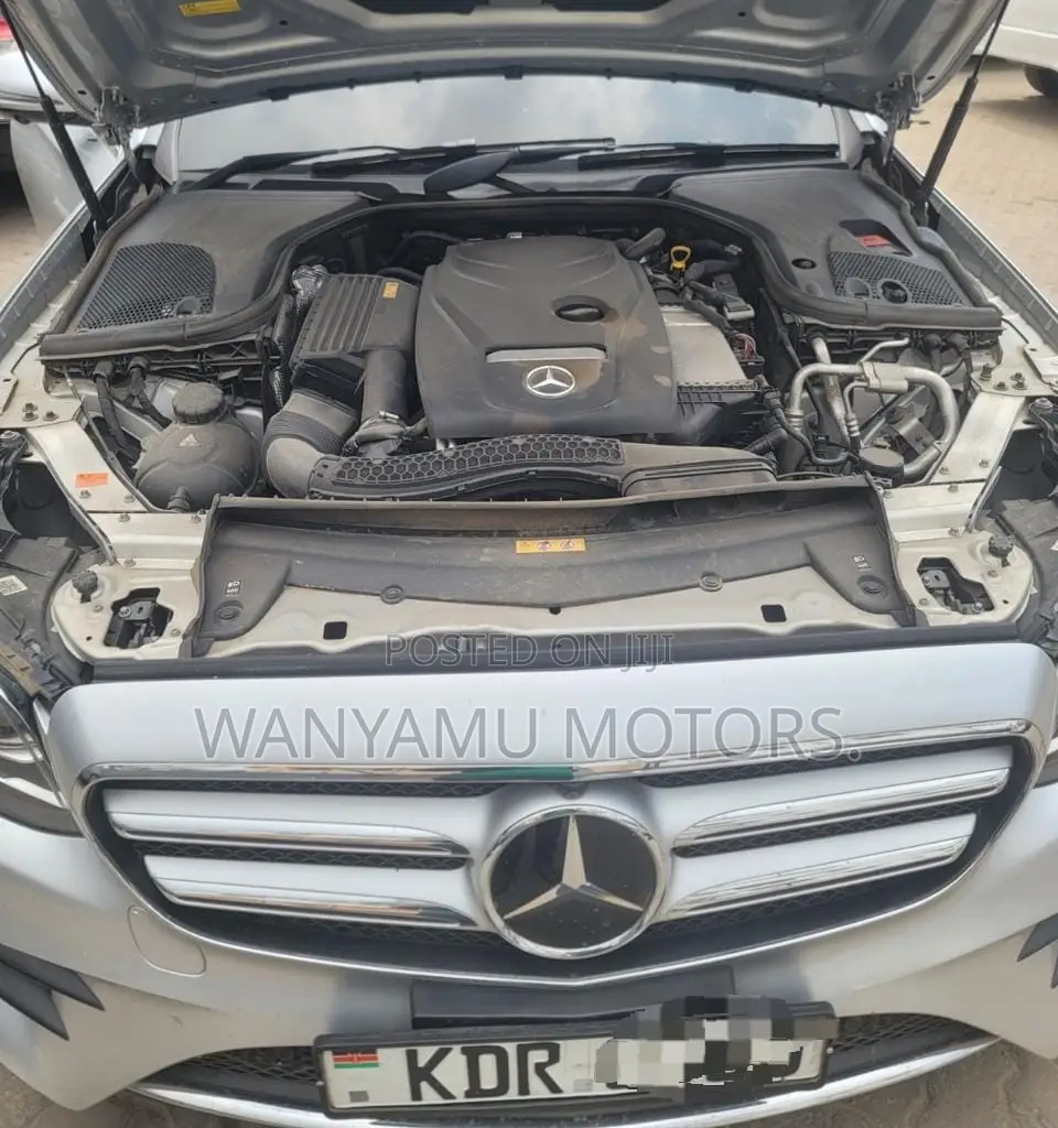 Mercedes-Benz E200 2018 Silver