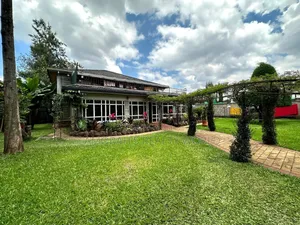 5bdrm Mansion in Runda for rent