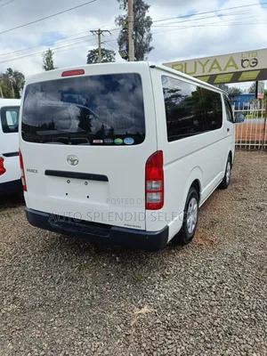 Toyota HiAce 2018 White