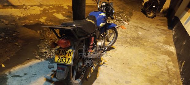 TVS 2022 Blue - main view