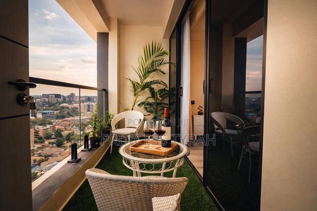 Luxurious 1br|Westlands|Fast Wifi|Gtc|Infinity Pool - thumbnail 2