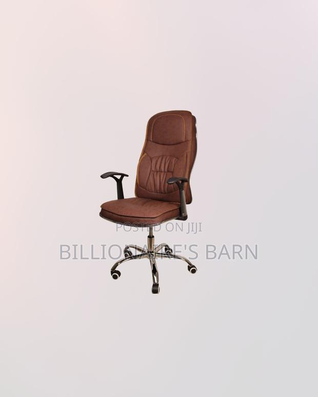 Heavy Duty Ergonomic Executive Leather Chair High Back Padded Armrest - thumbnail 3