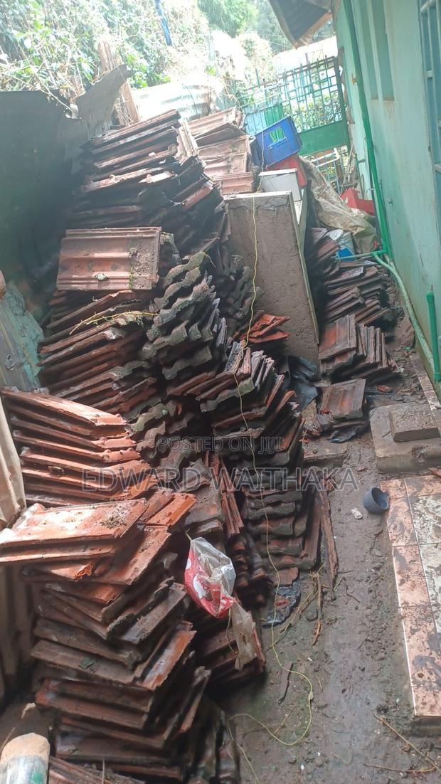 Reclaimed Clay Roofing Tiles - thumbnail 2
