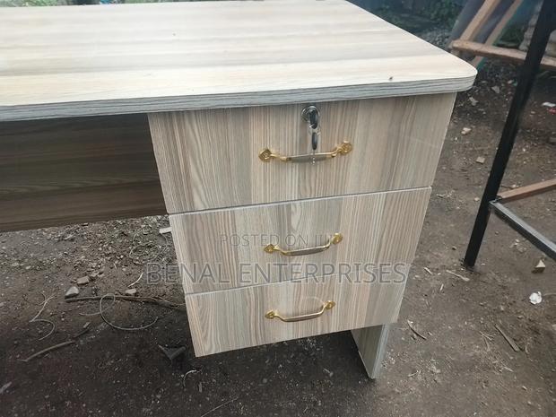 Modern Executive Desk - thumbnail 2